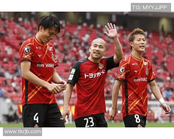 鹿岛鹿角与广岛三箭激战正酣6月30日精彩对决回顾与分析